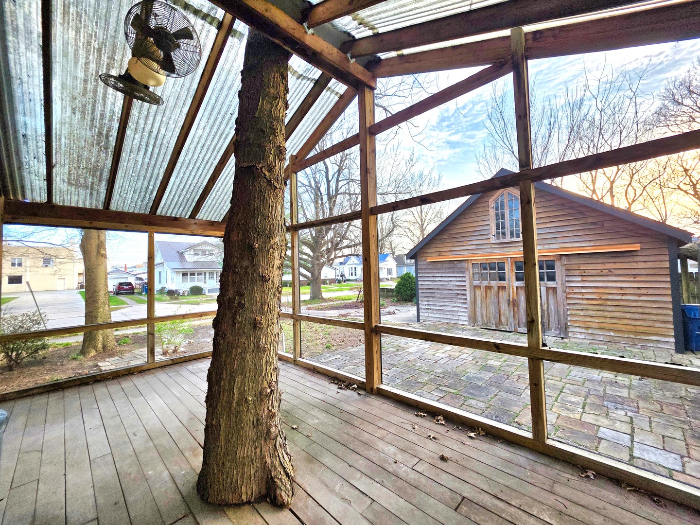 102 West 3rd Street Flora, IL 62839 - Photo 8 of 100 Gallery Image 8