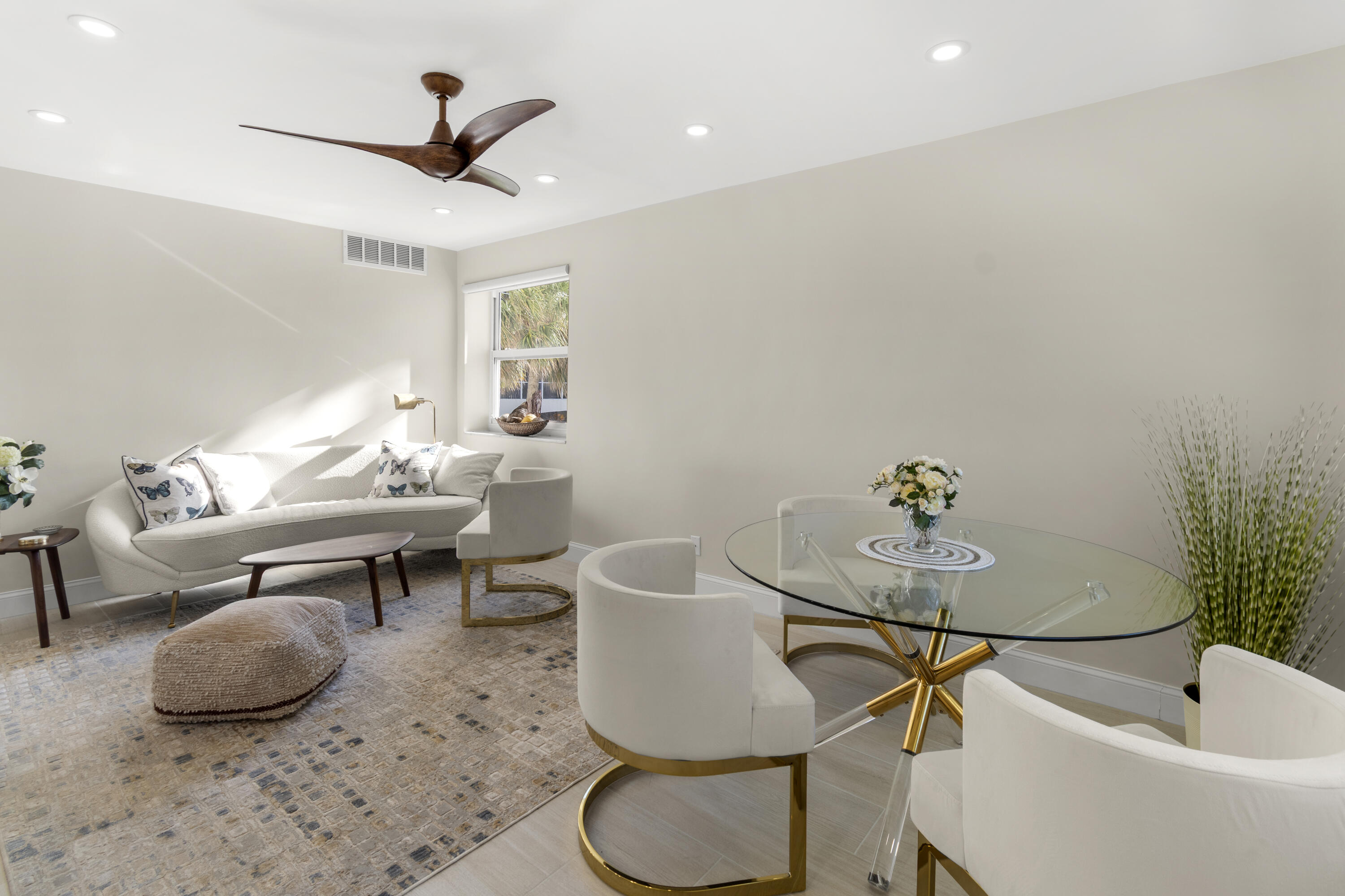 2871 North Ocean Boulevard, Unit C123 Boca Raton, FL 33431 - Photo 16 of 37 Family room