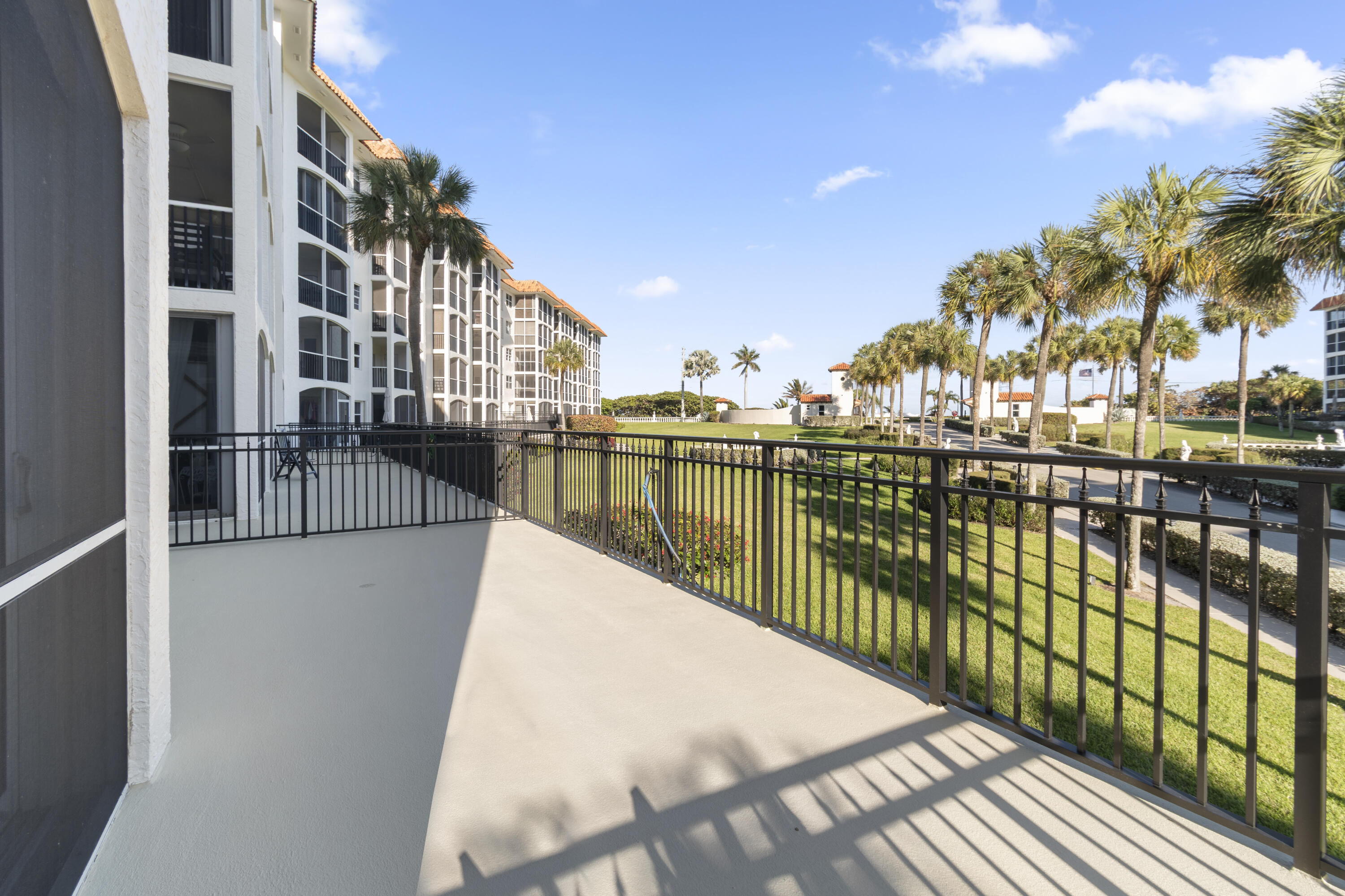 2871 North Ocean Boulevard, Unit C123 Boca Raton, FL 33431 - Photo 19 of 29 Expansive patio 2