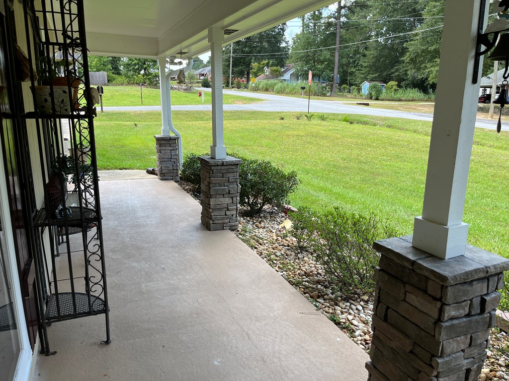 11 Lee Road Phenix City, AL 36870 - Photo 3 of 41
