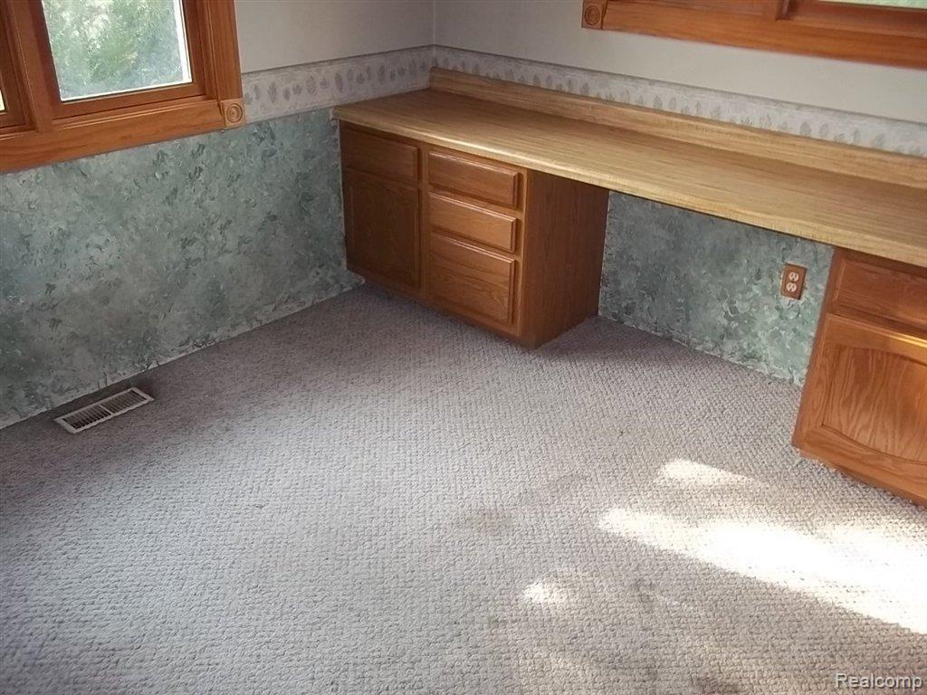 5366 North Fleming Road Fowlerville, MI 48836 - Photo 6 of 9 bedrm mstr.jpg