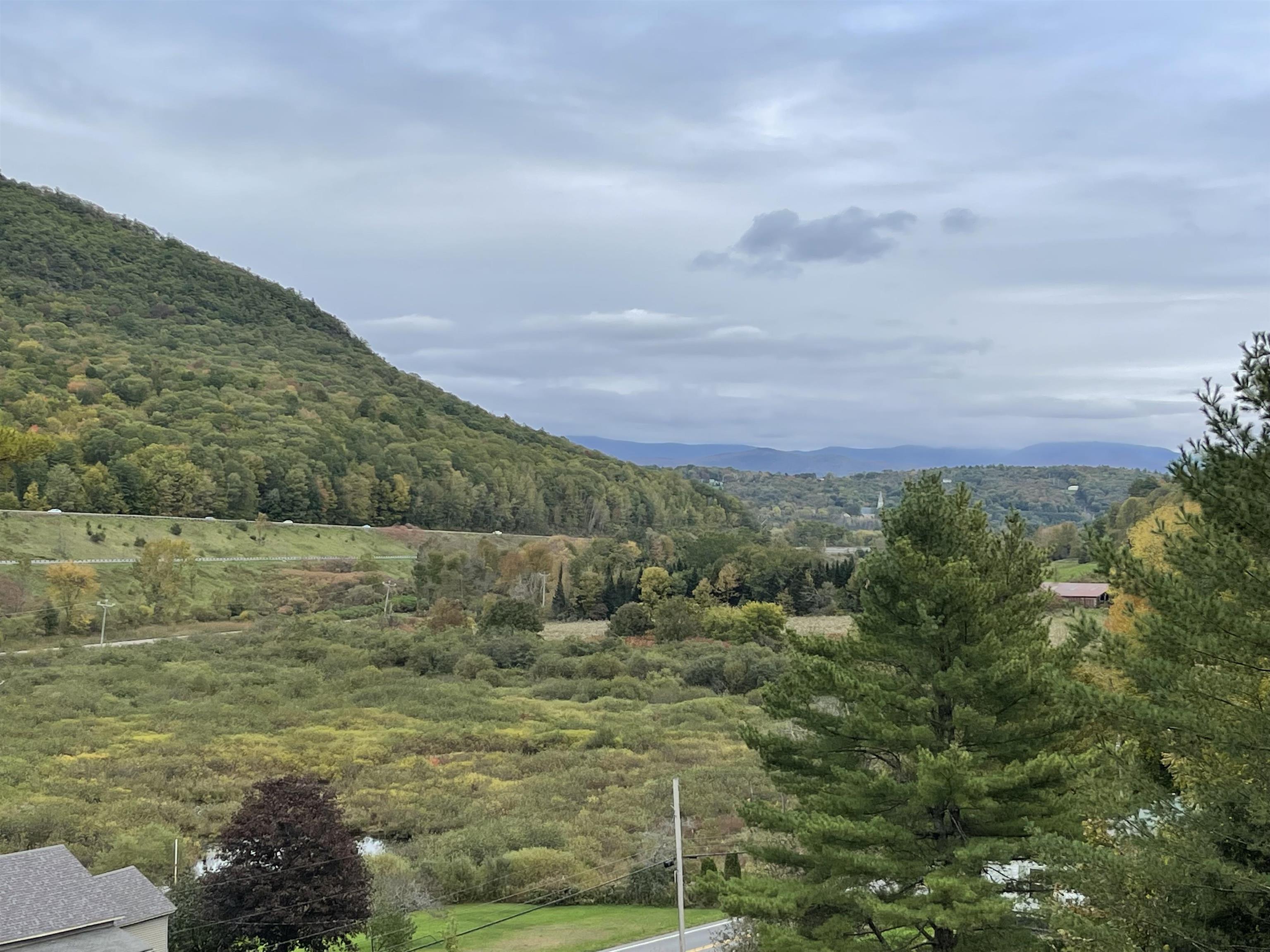 949 Castleton Road West Rutland, VT 05735 - Photo 4 of 32