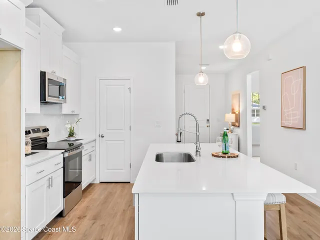 $2,100 | 1320 Seabreeze Street Southwest, Palm Bay, FL 32908