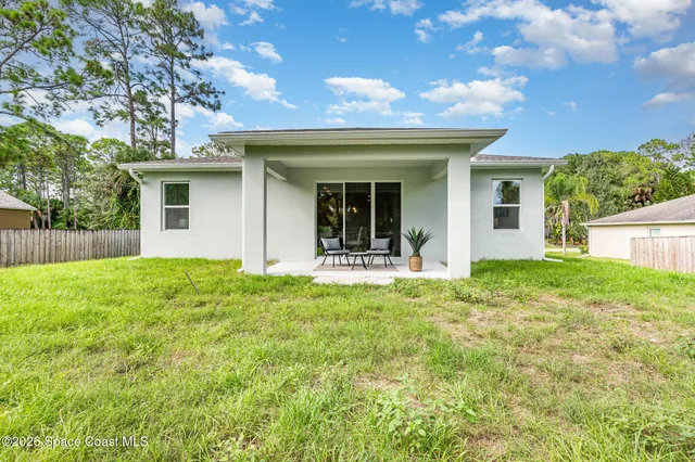 $2,100 | 1320 Seabreeze Street Southwest, Palm Bay, FL 32908