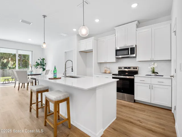 $2,100 | 1320 Seabreeze Street Southwest, Palm Bay, FL 32908