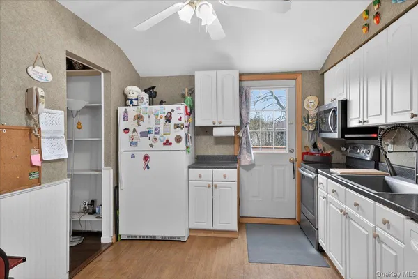 $699,000 | 41 North Kings Avenue, Lindenhurst, NY 11757