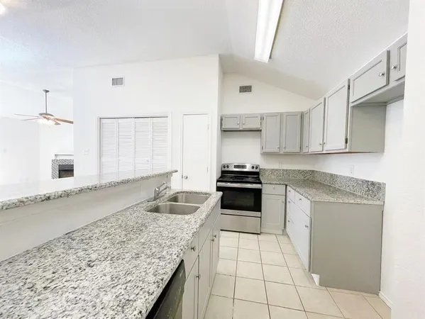 $1,800 | 6707 Poppy Court, Fort Worth, TX 76137