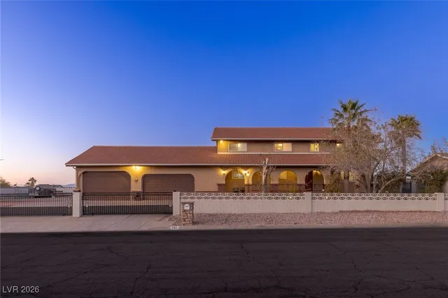 $825,000 | 280 West Highland Drive, Henderson, NV 89015