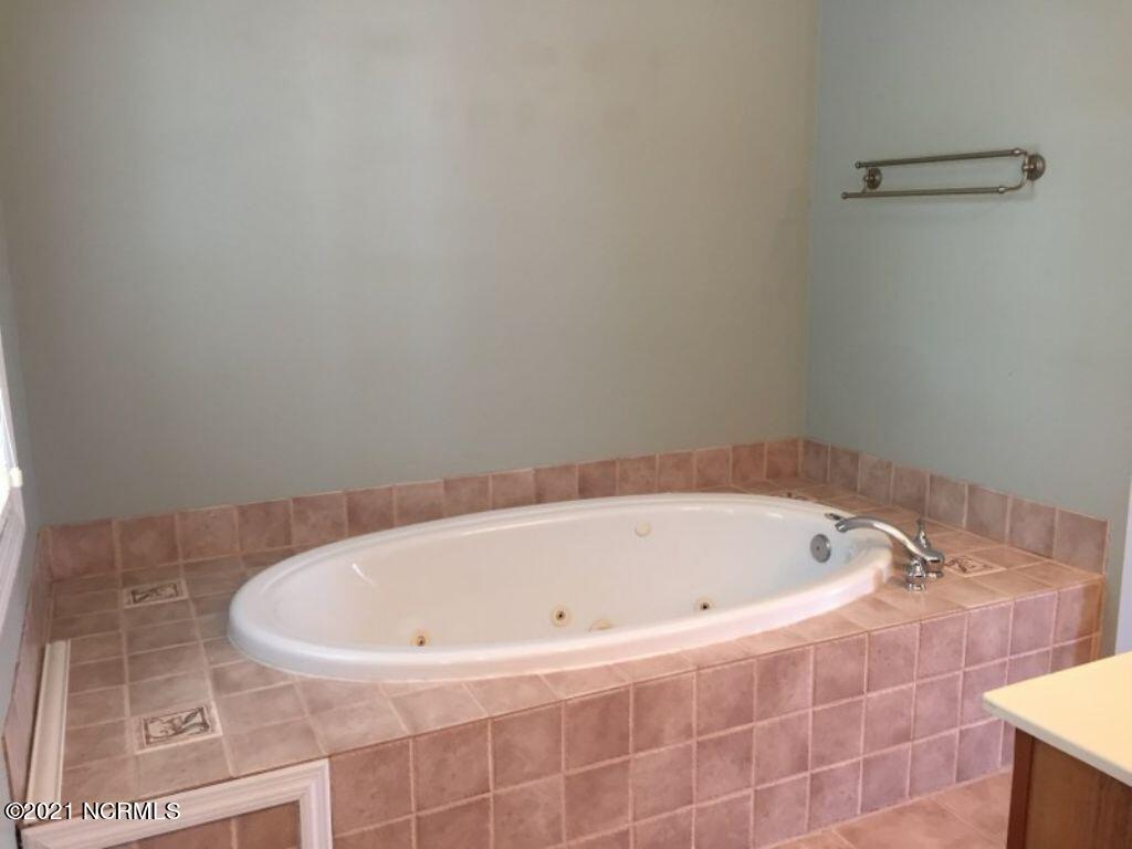 200 Derby Downs Drive Sneads Ferry, NC 28460 - Photo 16 of 24 displayPicture (16)