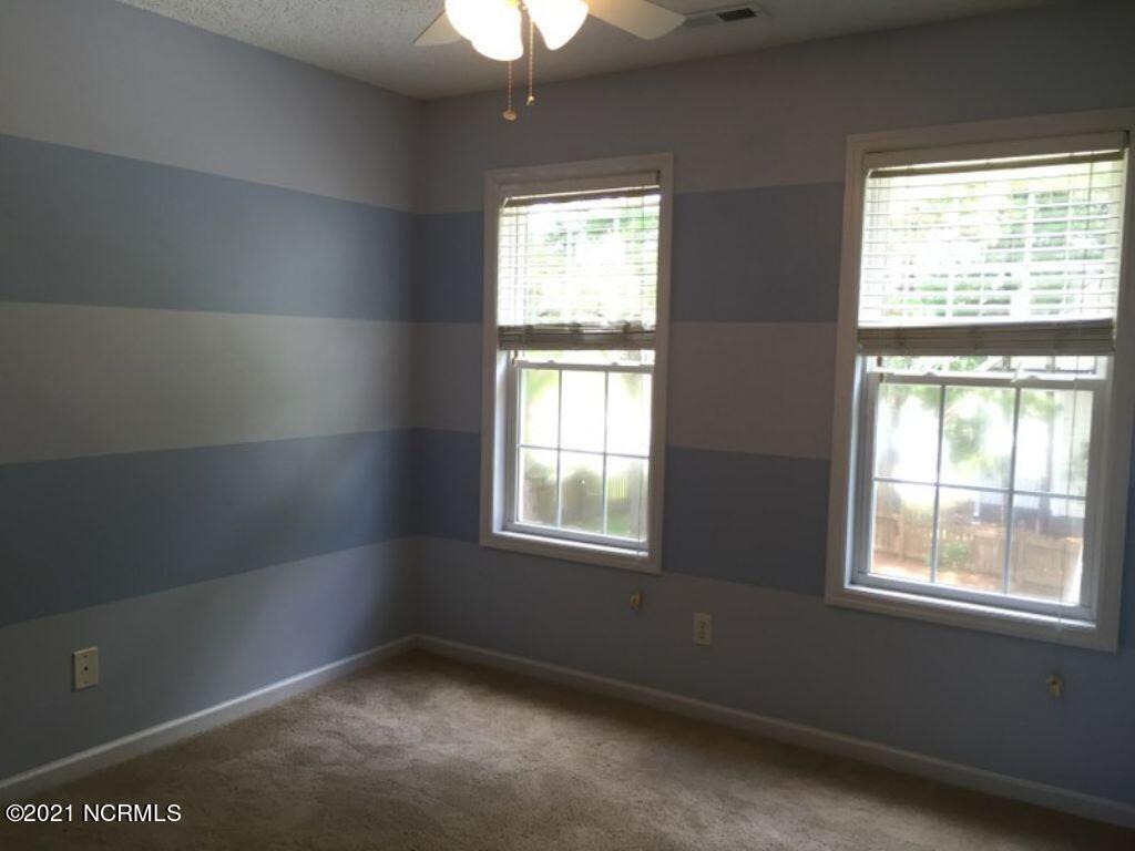 200 Derby Downs Drive Sneads Ferry, NC 28460 - Photo 20 of 24 displayPicture (20)