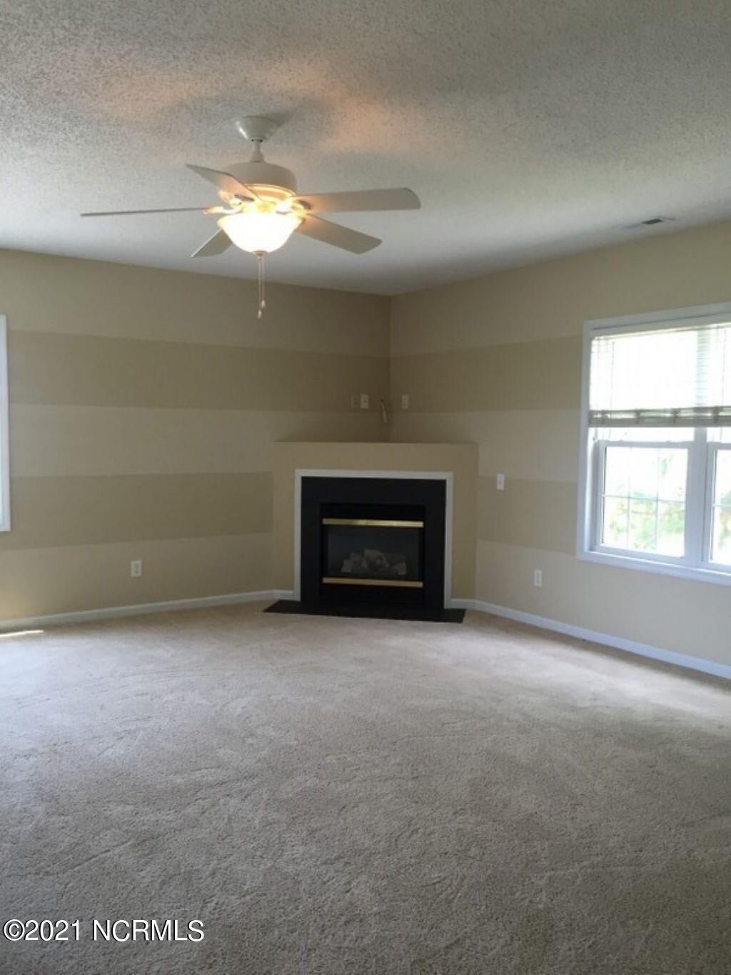 200 Derby Downs Drive Sneads Ferry, NC 28460 - Photo 21 of 24 displayPicture (21)