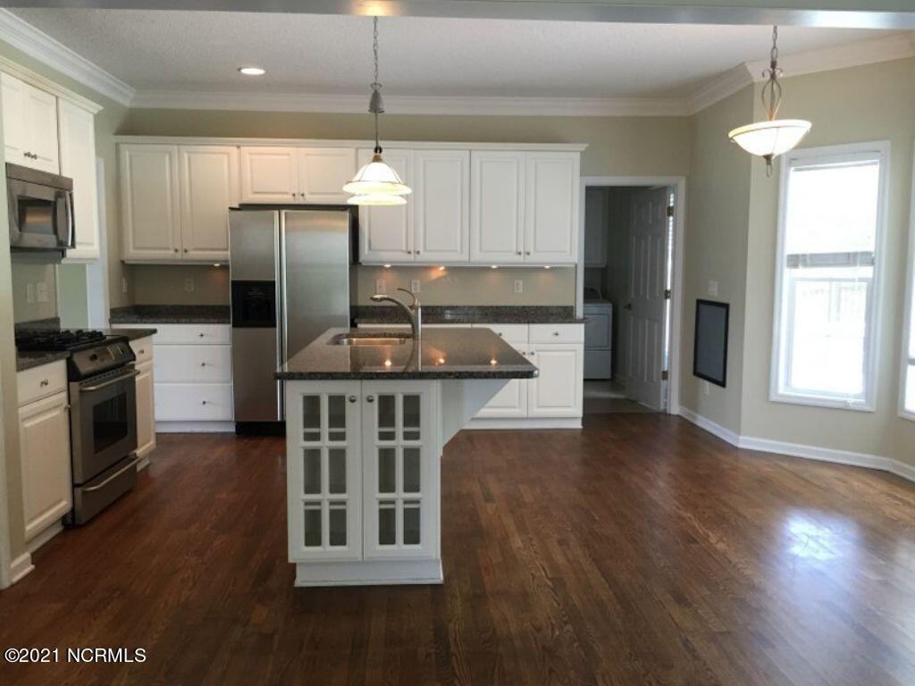 200 Derby Downs Drive Sneads Ferry, NC 28460 - Photo 3 of 24 displayPicture (3)