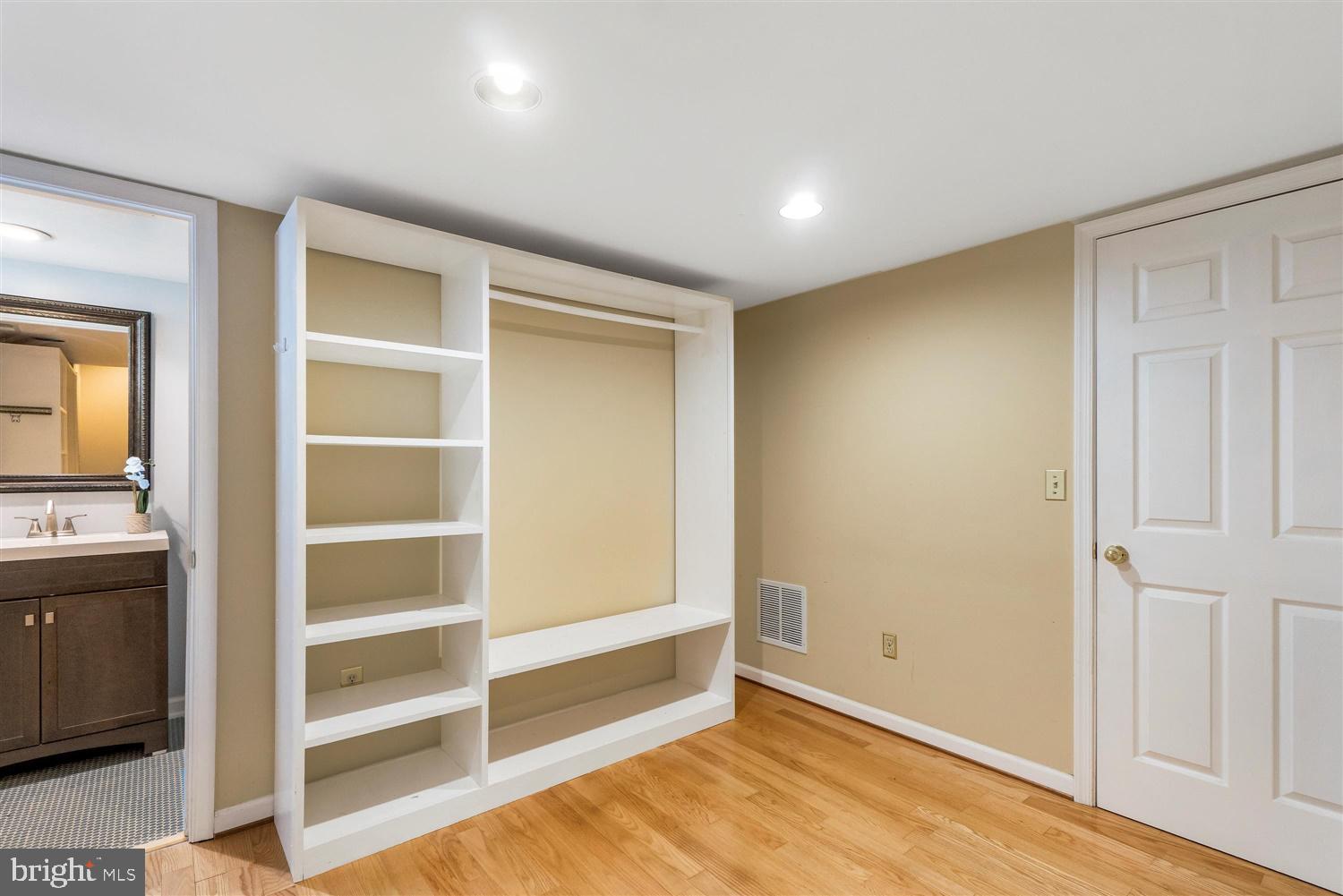 8658 Black Oak Road Baltimore, MD 21234 - Photo 29 of 41 Lower Level - Closet System can be removed