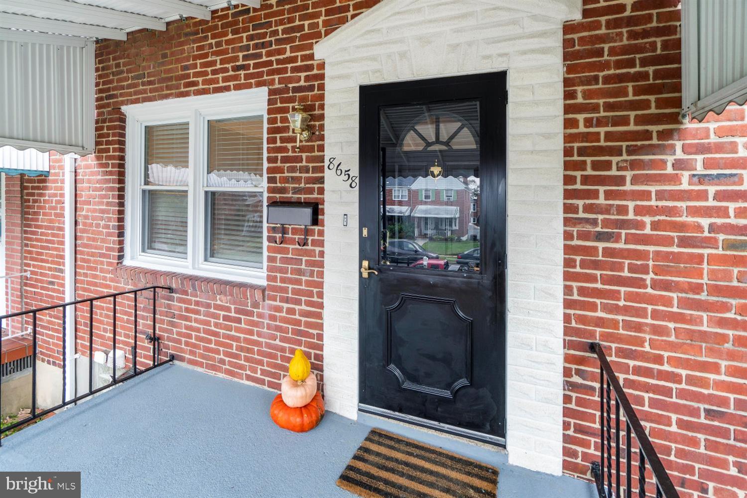 8658 Black Oak Road Baltimore, MD 21234 - Photo 5 of 41 Front Exterior