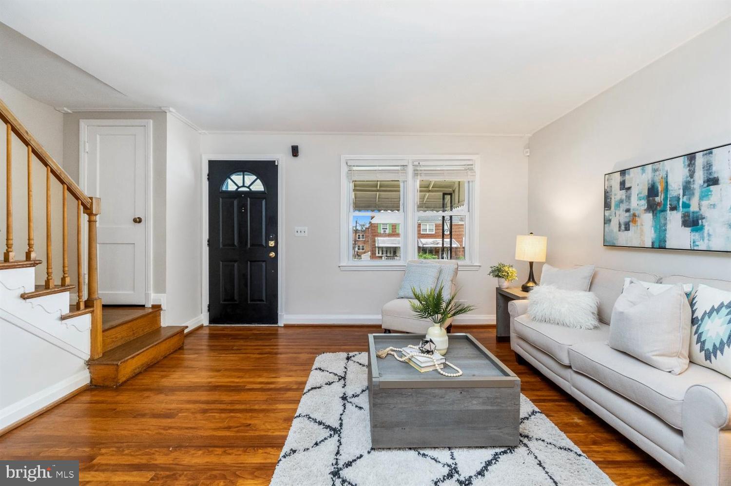 8658 Black Oak Road Baltimore, MD 21234 - Photo 10 of 41 Living Room with Hardwood Floors