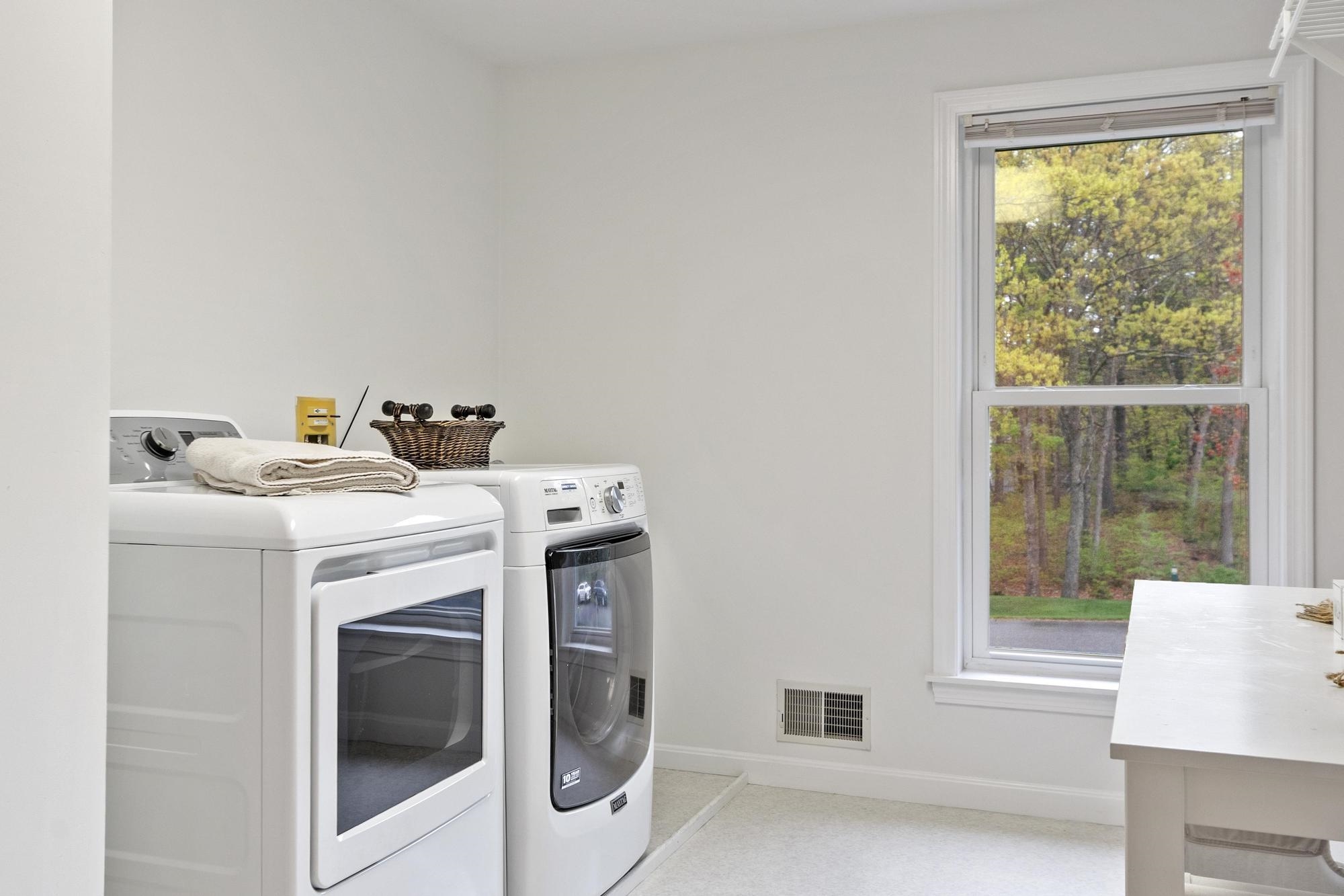 12 Aladdin Road Windham, NH 03087 - Photo 37 of 58 Gallery Image 37