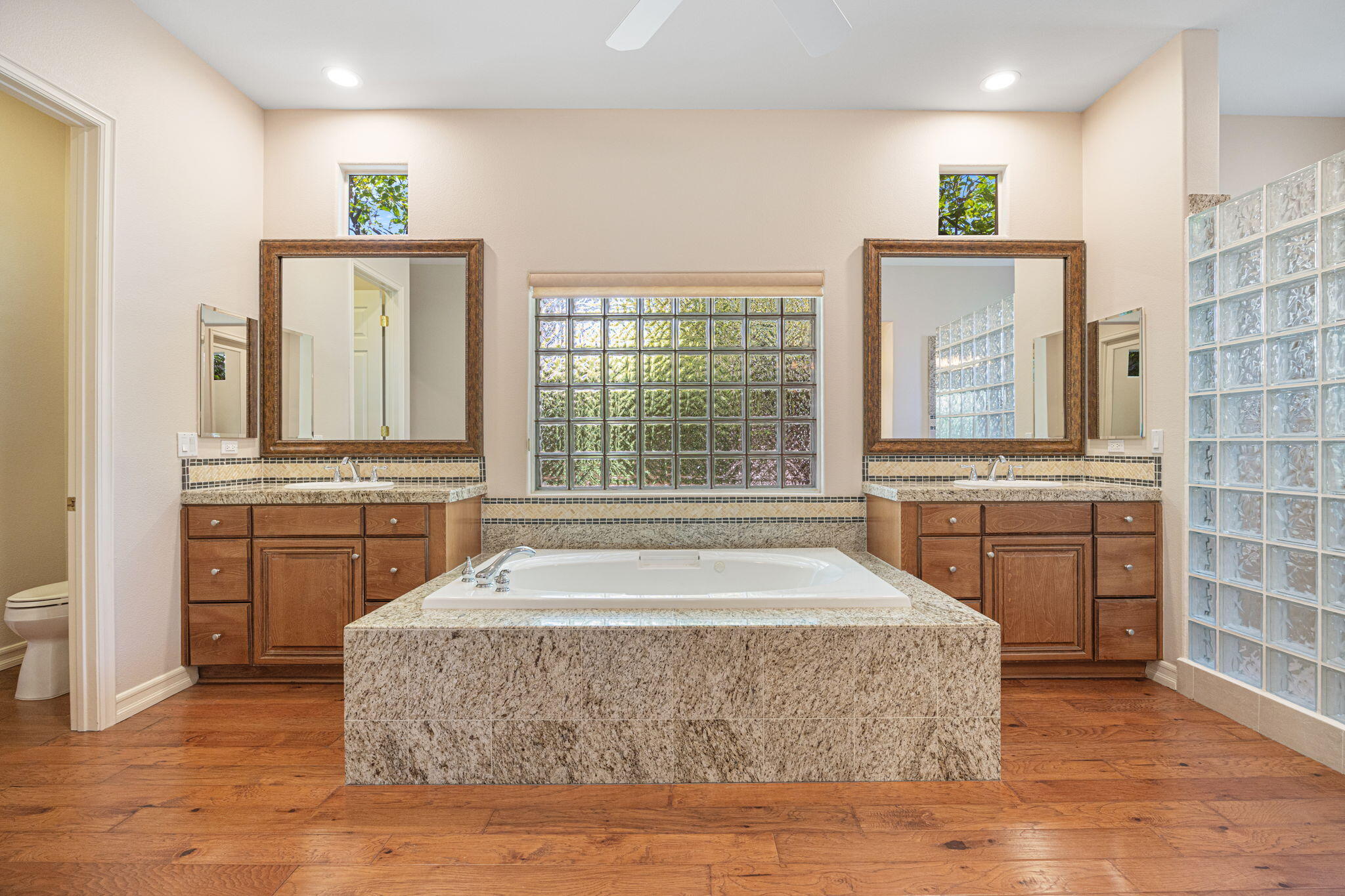 311 Loch Lomond Road Rancho Mirage, CA 92270 - Photo 33 of 52 46-web-or-mls-068A3010