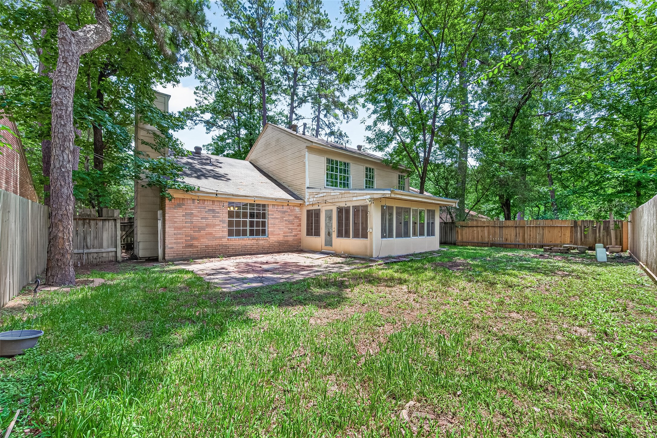 42 Rockridge Drive Spring, TX 77381 - Photo 35 of 39 Backyard is fully fenced.