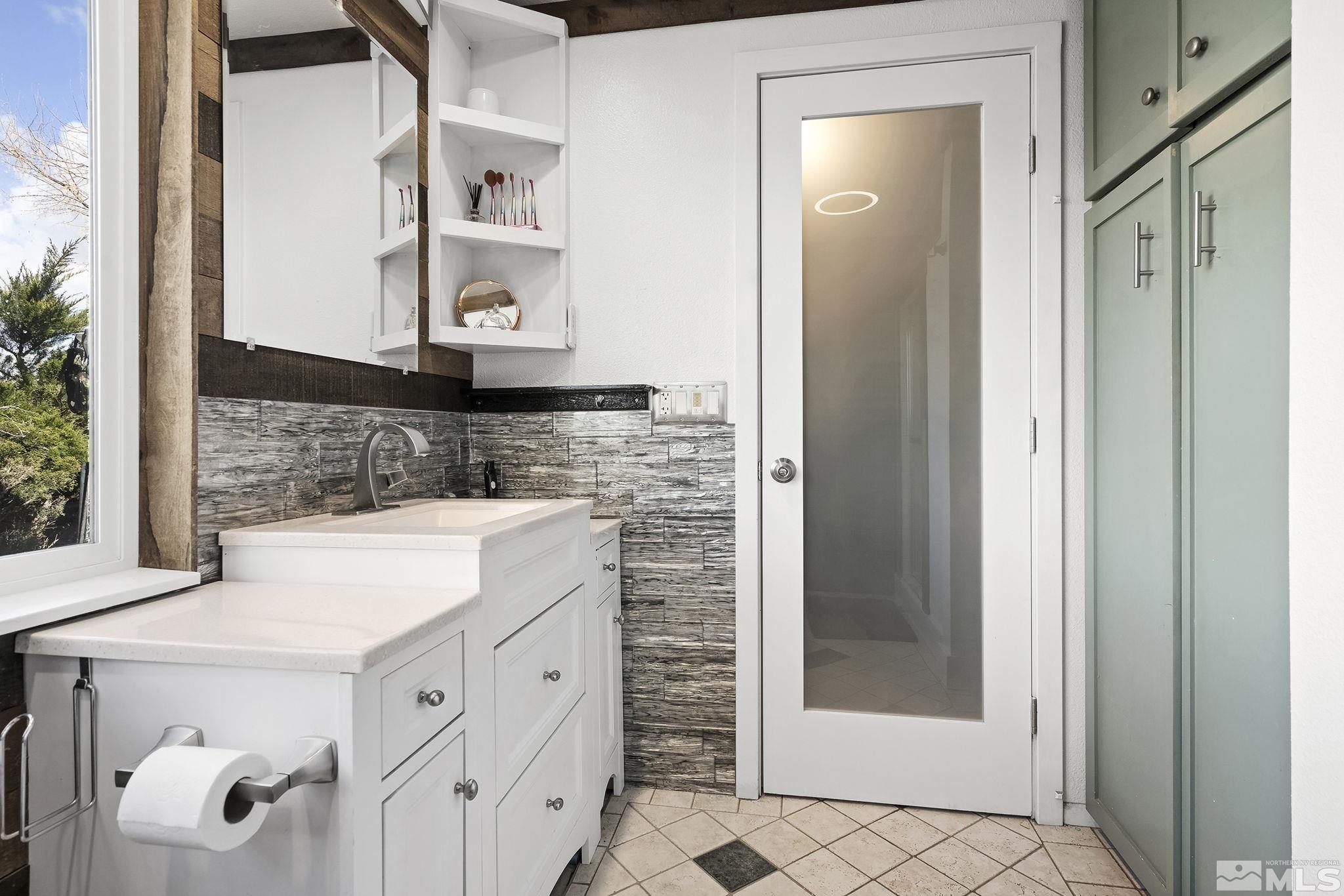 2555 Cactus View Drive Reno, NV 89506 - Photo 14 of 38 Photo 14