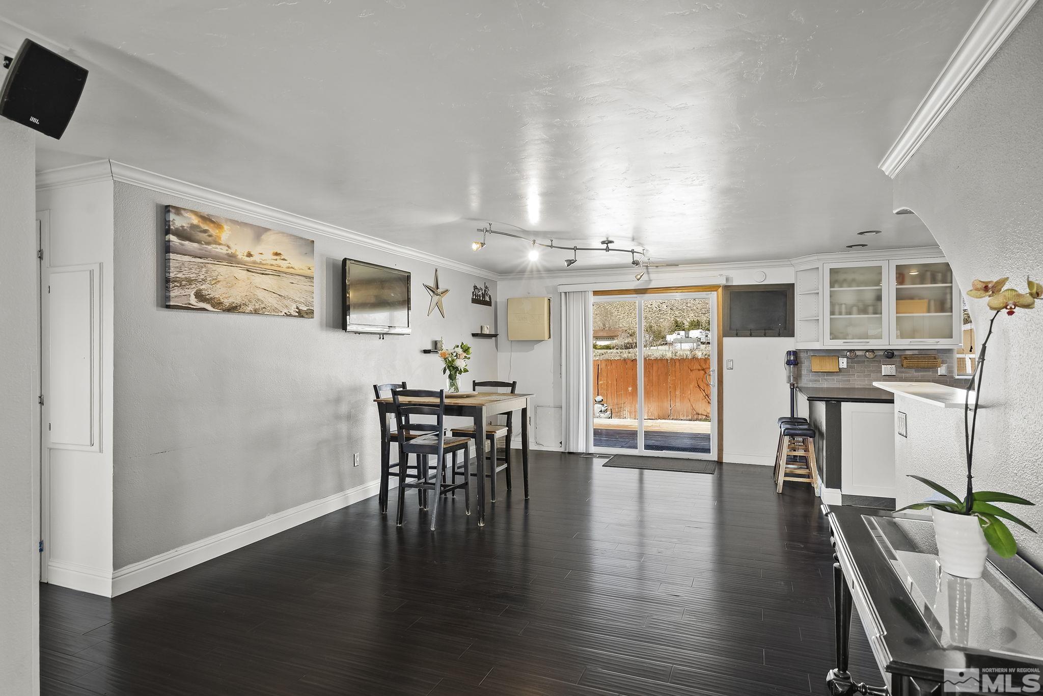 2555 Cactus View Drive Reno, NV 89506 - Photo 6 of 38 Photo 6