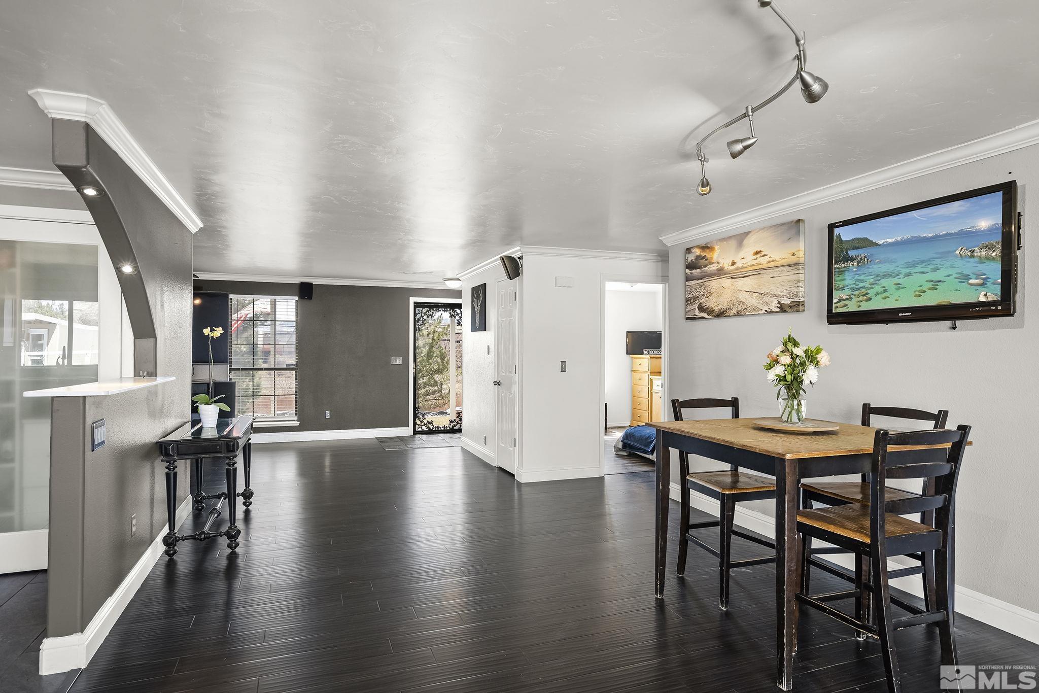 2555 Cactus View Drive Reno, NV 89506 - Photo 8 of 38 Photo 8