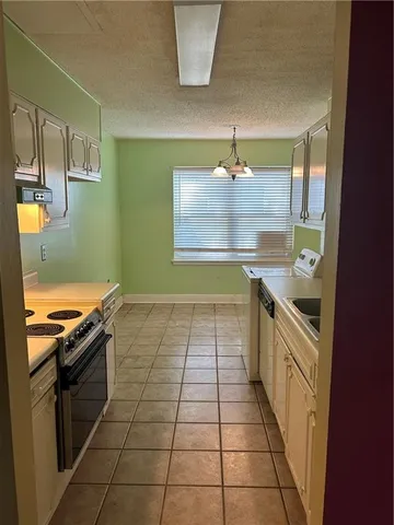 $150,000 | 225 Wright Avenue, Unit D, Terrytown, LA 70056