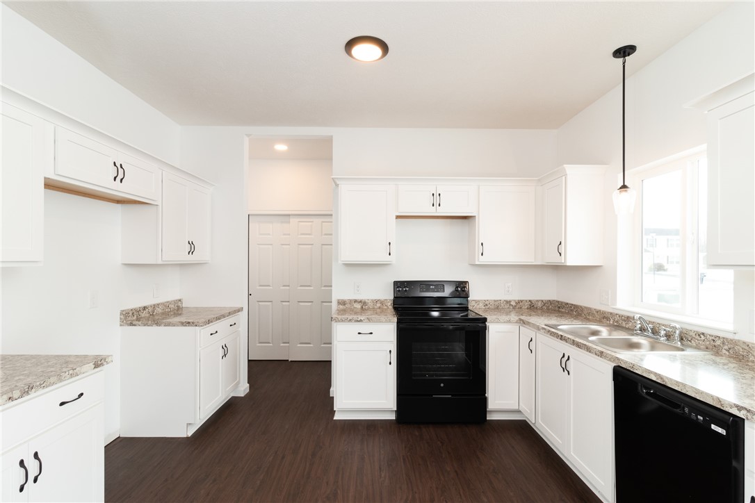 2 Roman Circle Clarkson, NY 14420 - Photo 13 of 29