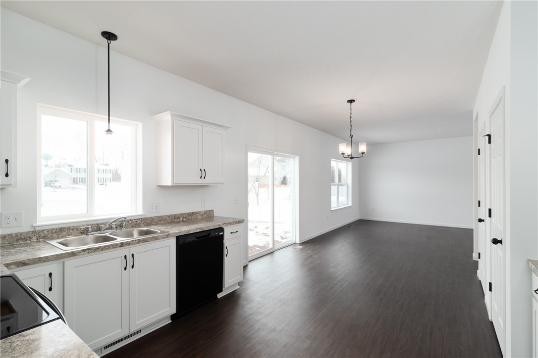 2 Roman Circle Clarkson, NY 14420 - Photo 15 of 29