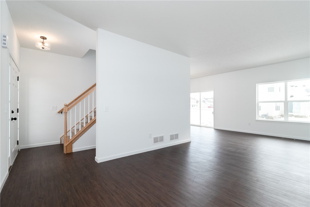 2 Roman Circle Clarkson, NY 14420 - Photo 7 of 29