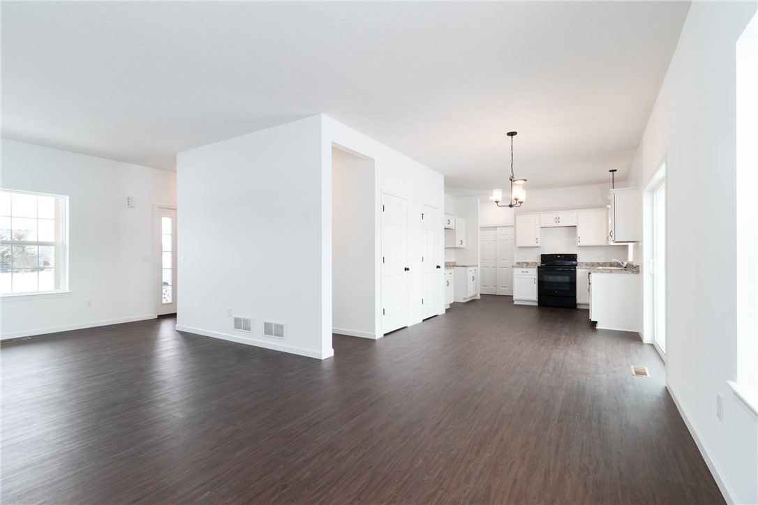 2 Roman Circle Clarkson, NY 14420 - Photo 9 of 29