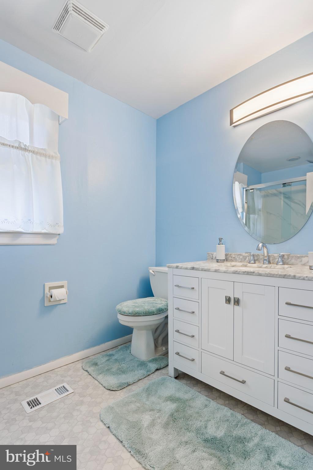 109 West Forrestview Road Brookhaven, PA 19015 - Photo 16 of 25 Updated Bath