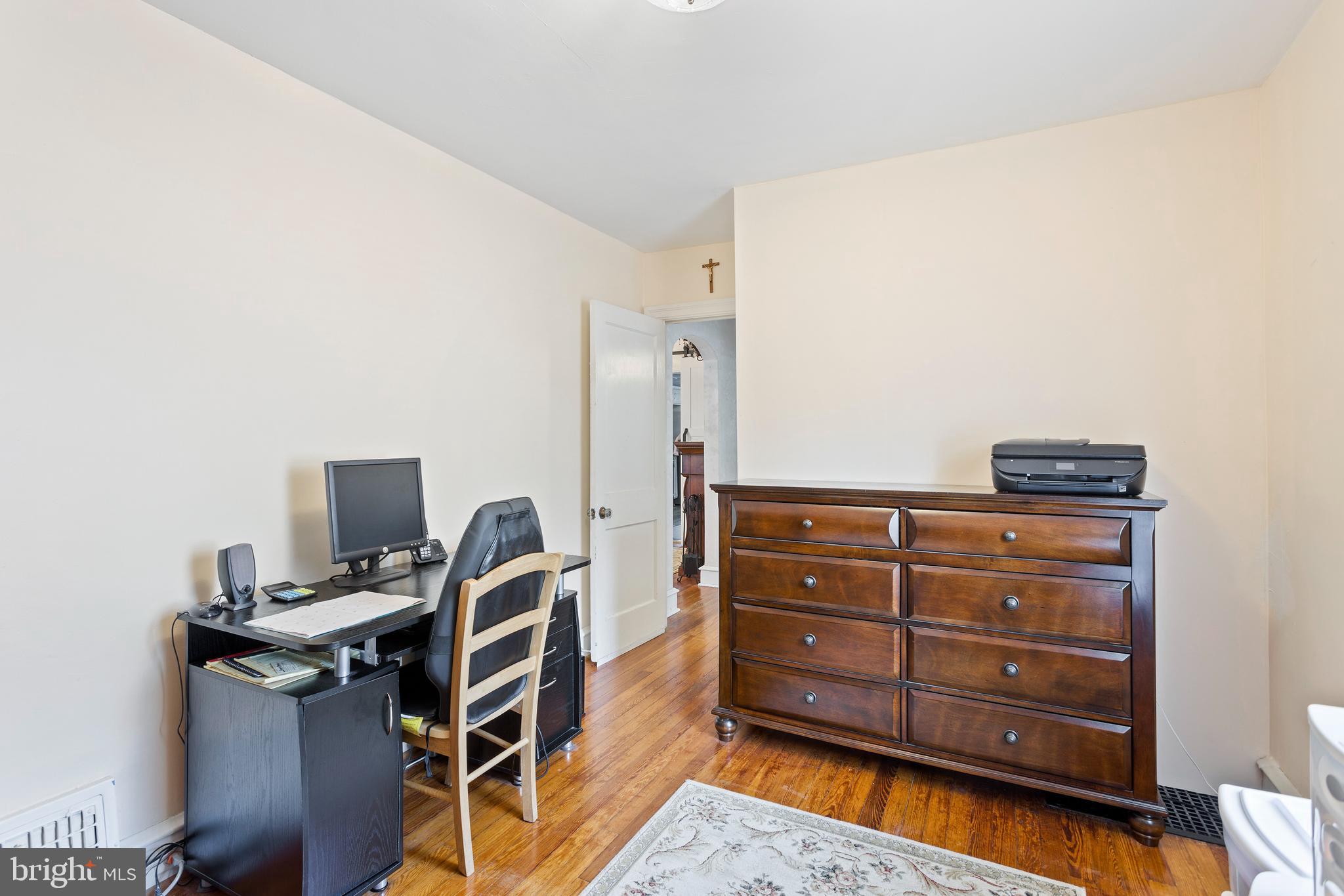 109 West Forrestview Road Brookhaven, PA 19015 - Photo 17 of 25 Bedroom #2