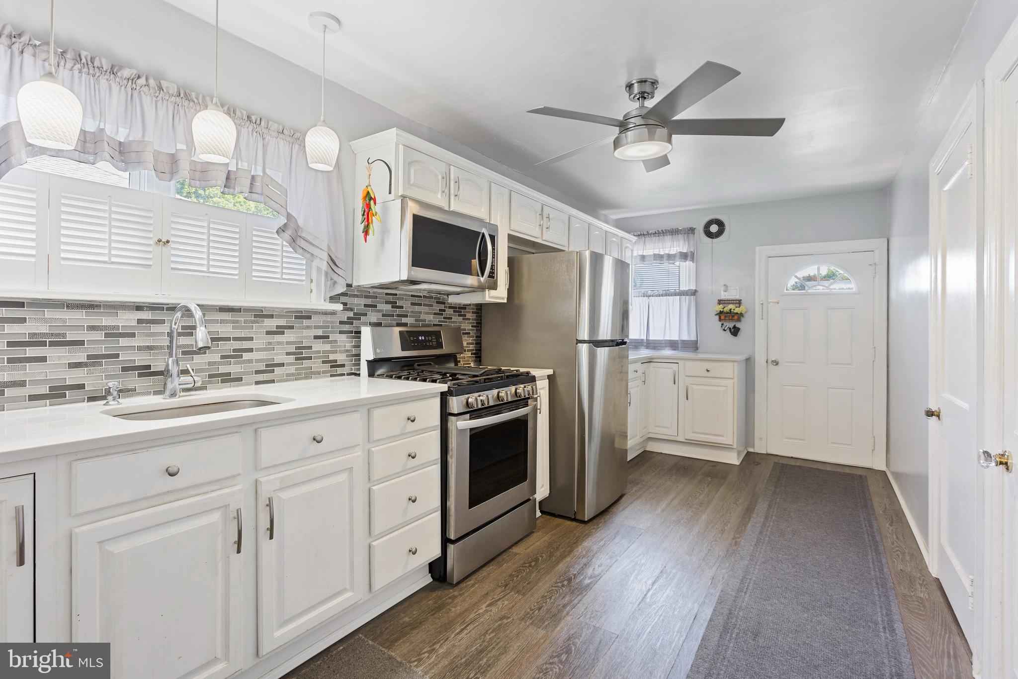 109 West Forrestview Road Brookhaven, PA 19015 - Photo 3 of 25 Updated Kitchen