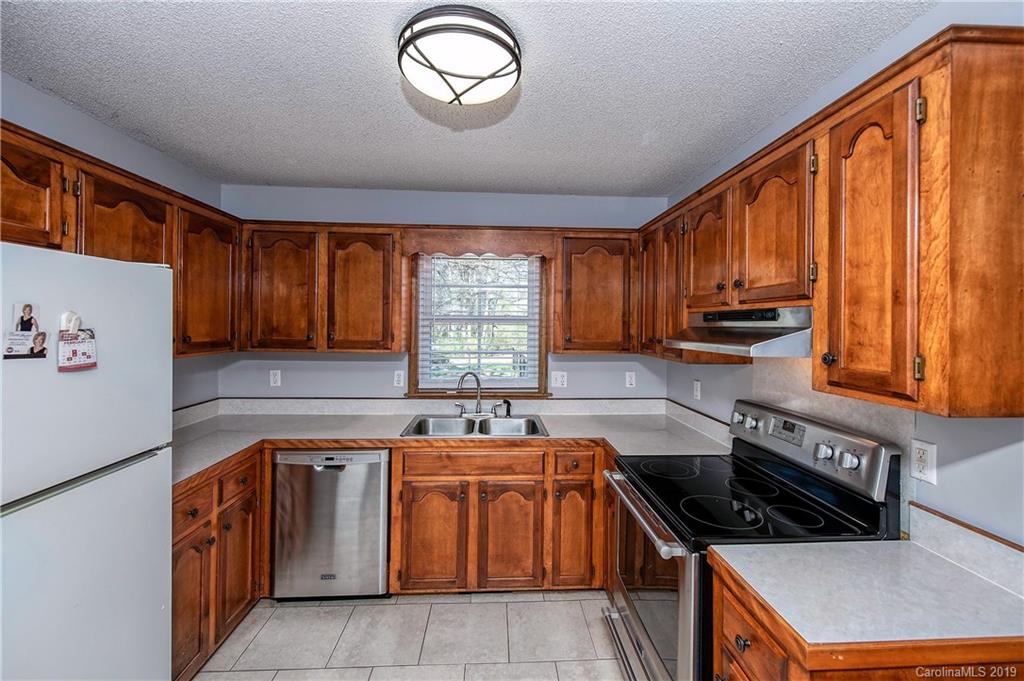 548 South Shiloh Road York, SC 29745 - Photo 6 of 22 Gallery Image 6