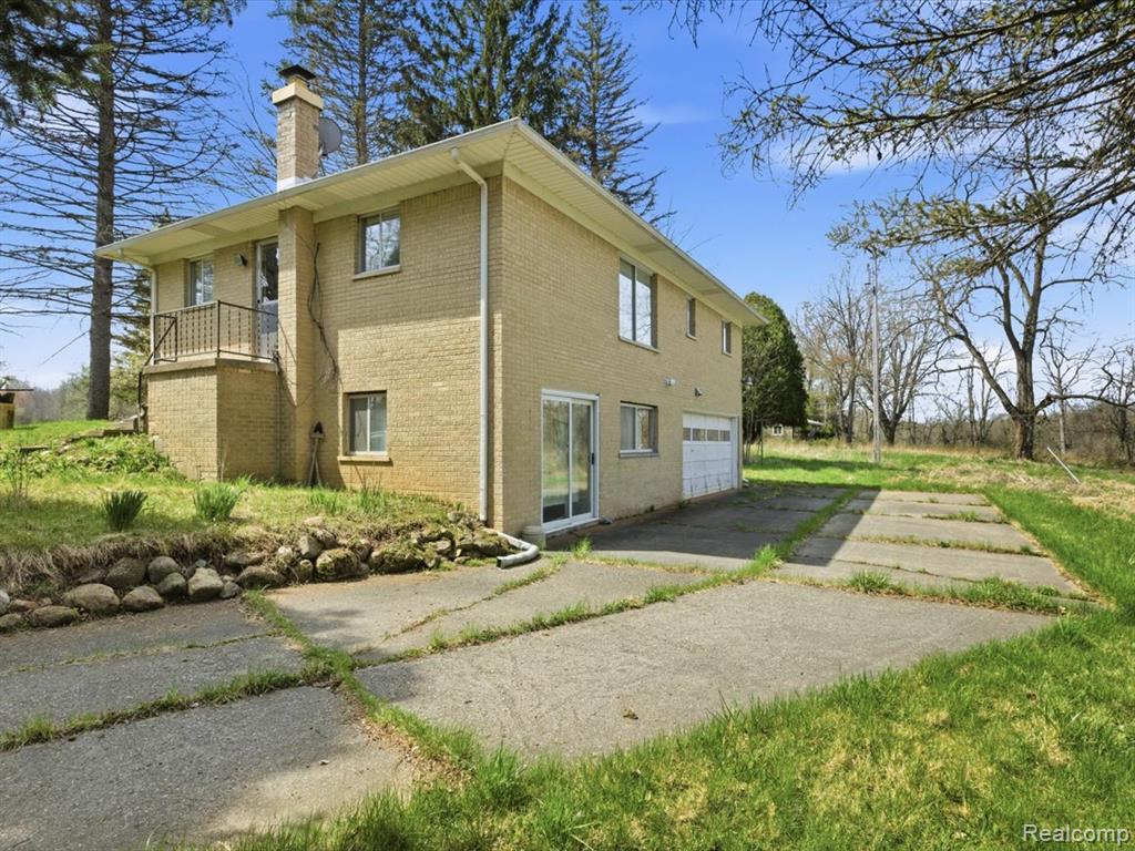 9190 Bryce Road Avoca, MI 48006 - Photo 19 of 46