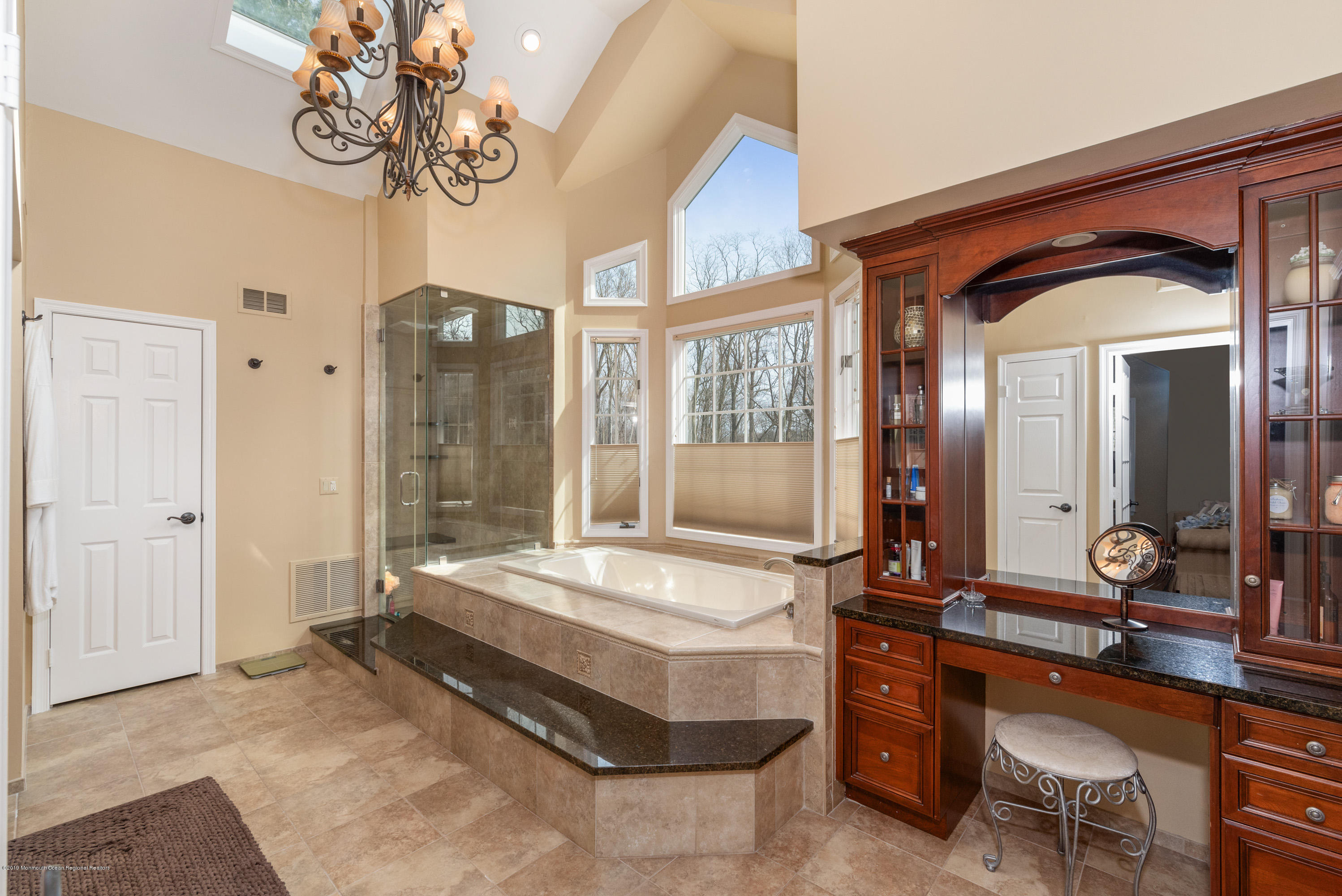 35 Silvers Road Freehold, NJ 07728 - Photo 21 of 54 DSC_6359