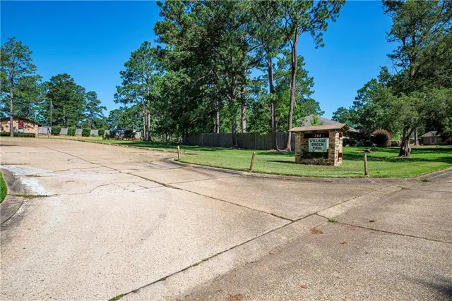$220,000 | 735 Fendler Parkway, Pineville, LA 71360