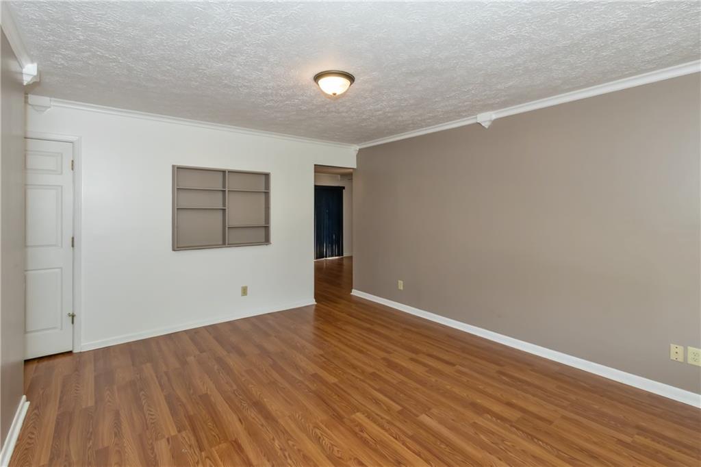 5911 Milhouse Road Indianapolis, IN 46221 - Photo 6 of 18 Gallery Image 6