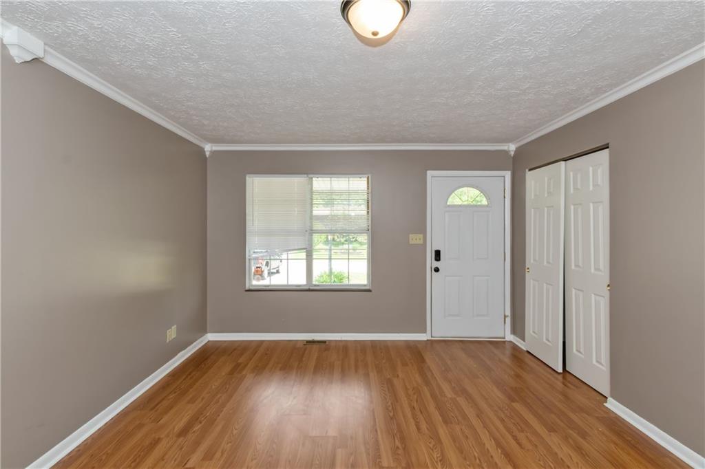 5911 Milhouse Road Indianapolis, IN 46221 - Photo 7 of 18 Gallery Image 7
