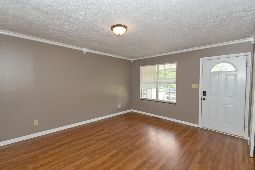 5911 Milhouse Road Indianapolis, IN 46221 - Photo 8 of 18 Gallery Image 8