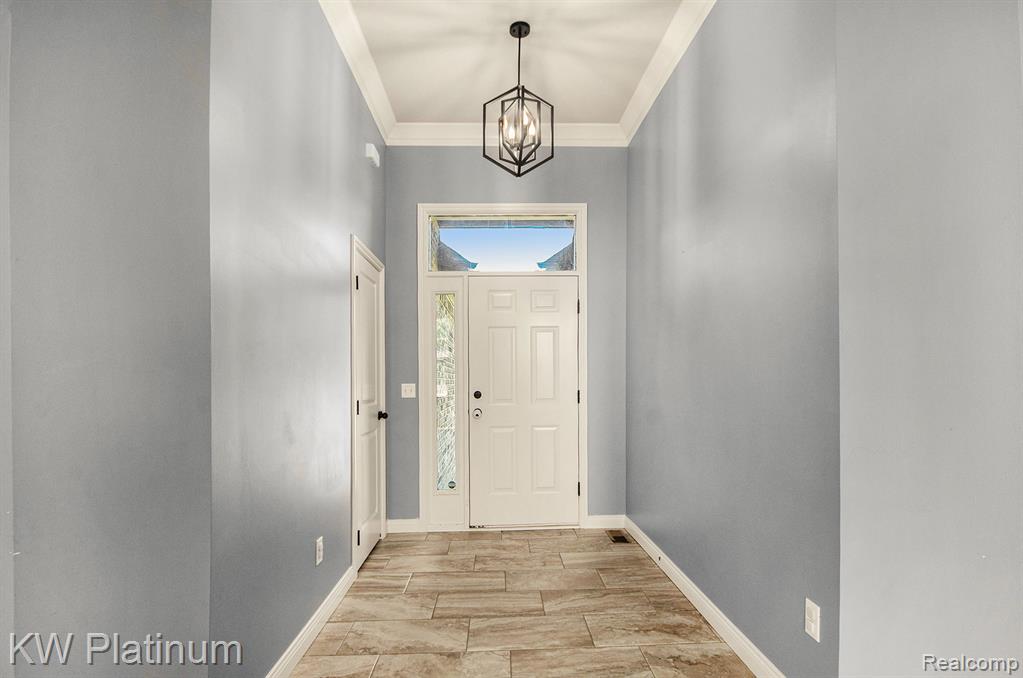 52800 Card Road Macomb, MI 48042 - Photo 6 of 31 Gallery Image 6