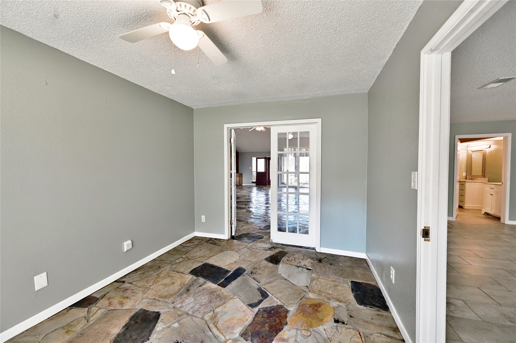 15823 Stagecoach Road Stagecoach, TX 77355 - Photo 17 of 50 Home office off primary