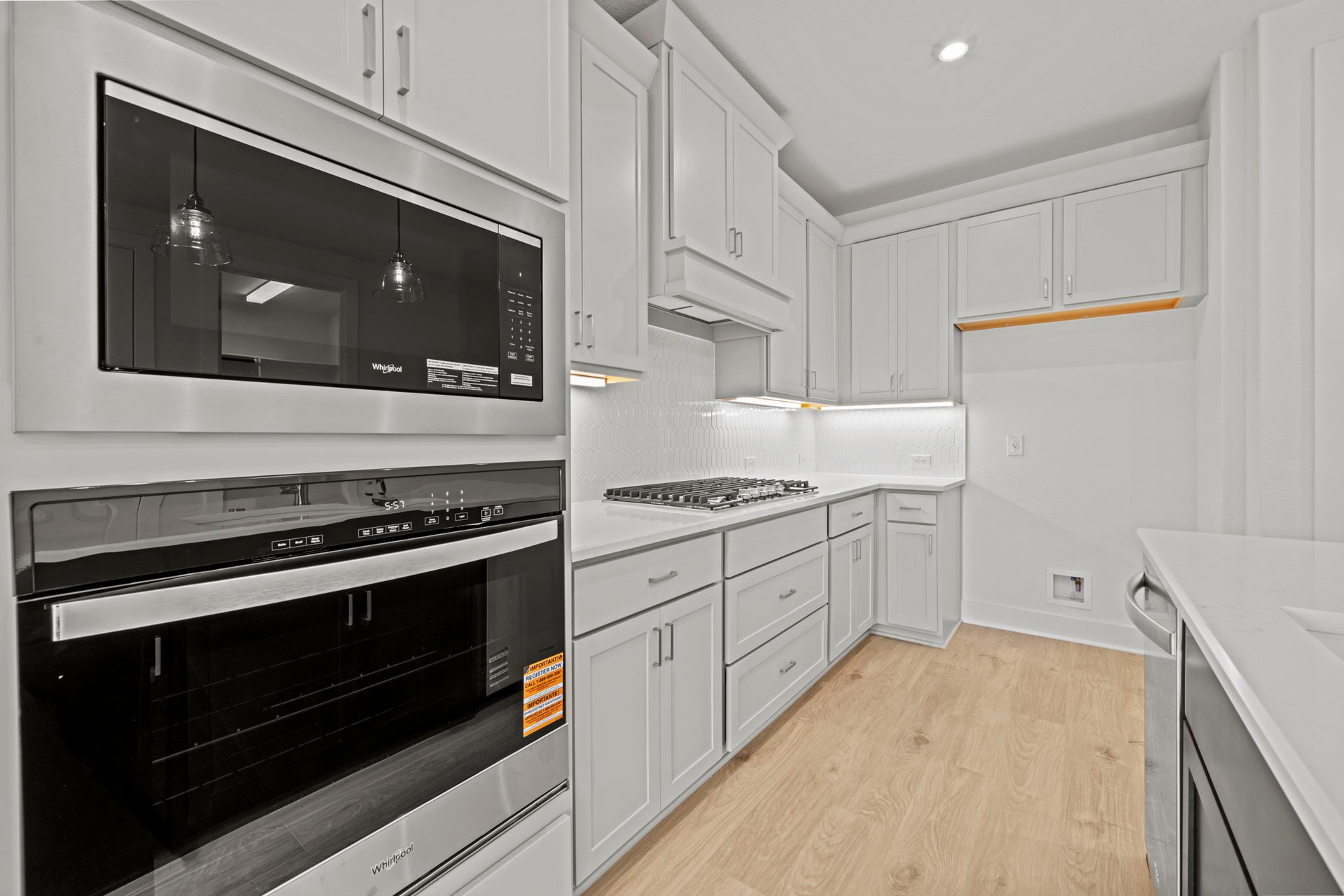 1149 Flying Cloud Trail Georgetown, TX 78628 - Photo 10 of 32 Beautiful finishes in Light & Bright Kitchen