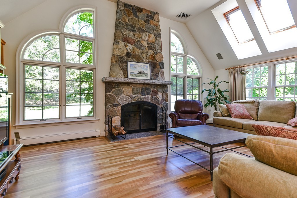 59 Sandy Valley Road Dedham, MA 02026 - Photo 9 of 23 Gallery Image 9