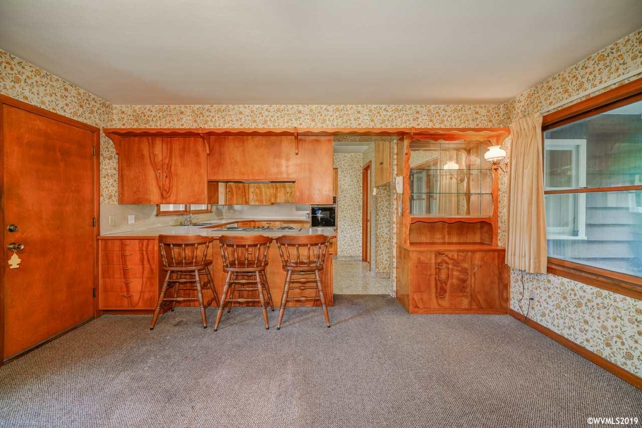 1257 Boone Road Southeast Salem, OR 97306 - Photo 9 of 26