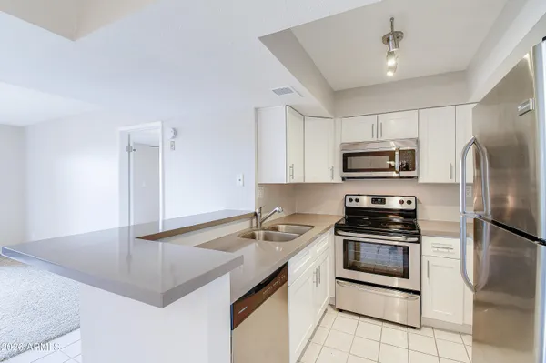 $240,000 | 540 North May, Unit 2111, Mesa, AZ 85201