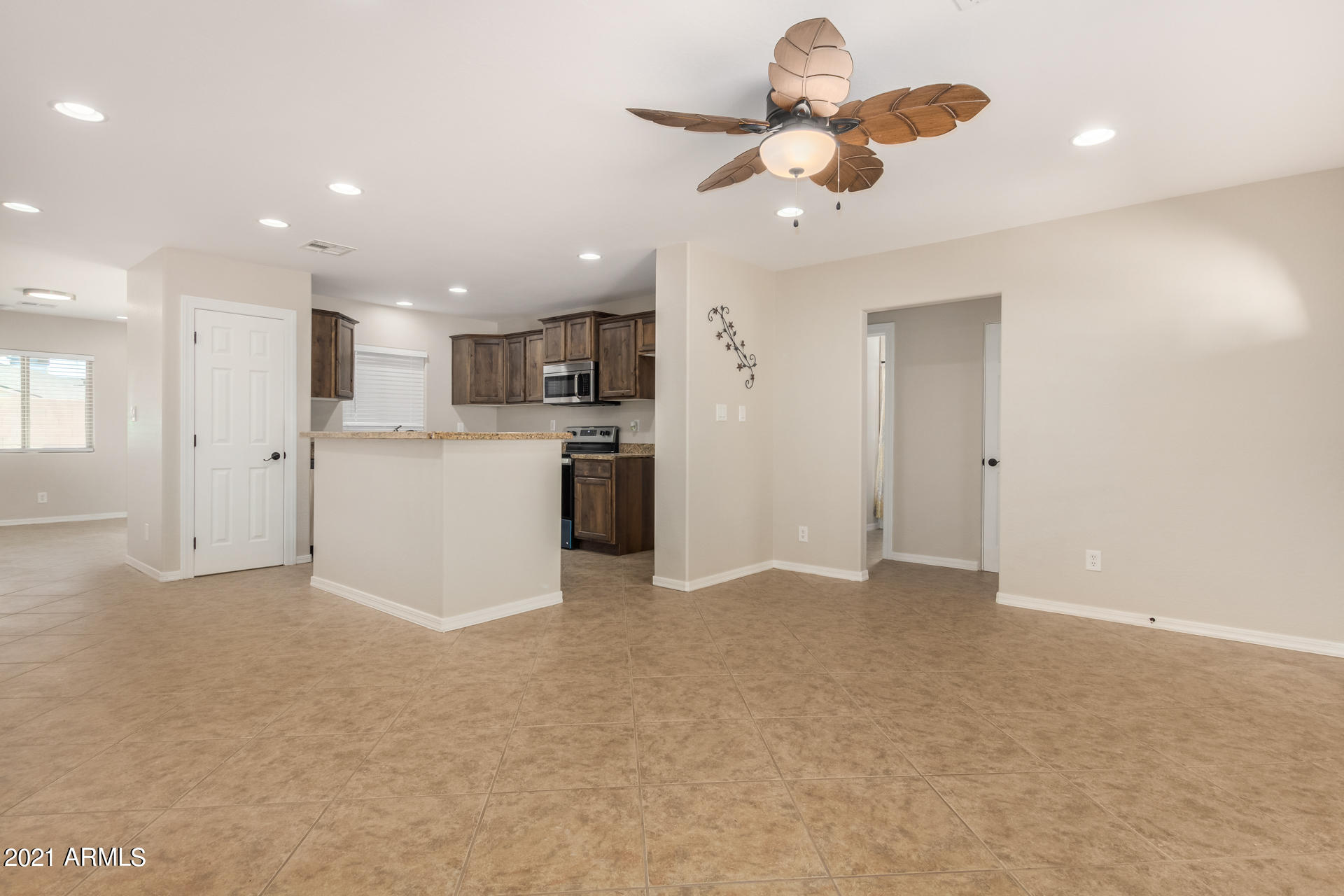 2239 East Cheery Lynn Road Phoenix, AZ 85016 - Photo 5 of 19 0005-Cheery Lyn 5