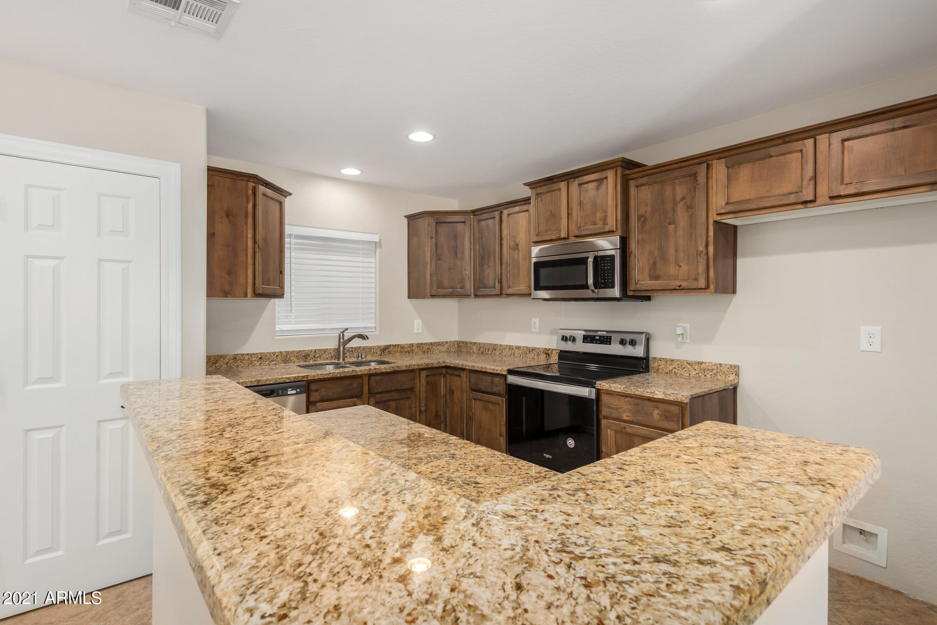 2239 East Cheery Lynn Road Phoenix, AZ 85016 - Photo 7 of 19 0007-Cheery Lyn 7