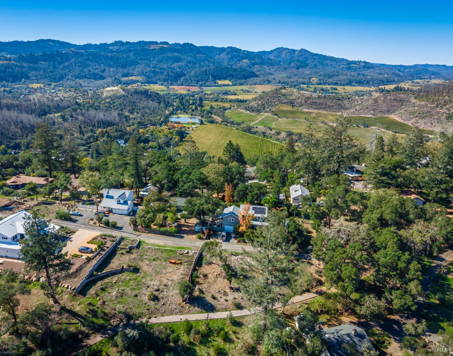 14 Upland Road St. Helena, CA 94574 - Photo 6 of 33 an aerial view of multiple house