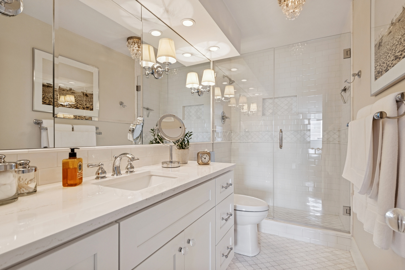 6033 North Sheridan Road, Unit 18H Chicago, IL 60660 - Photo 25 of 37 Gallery Image 25